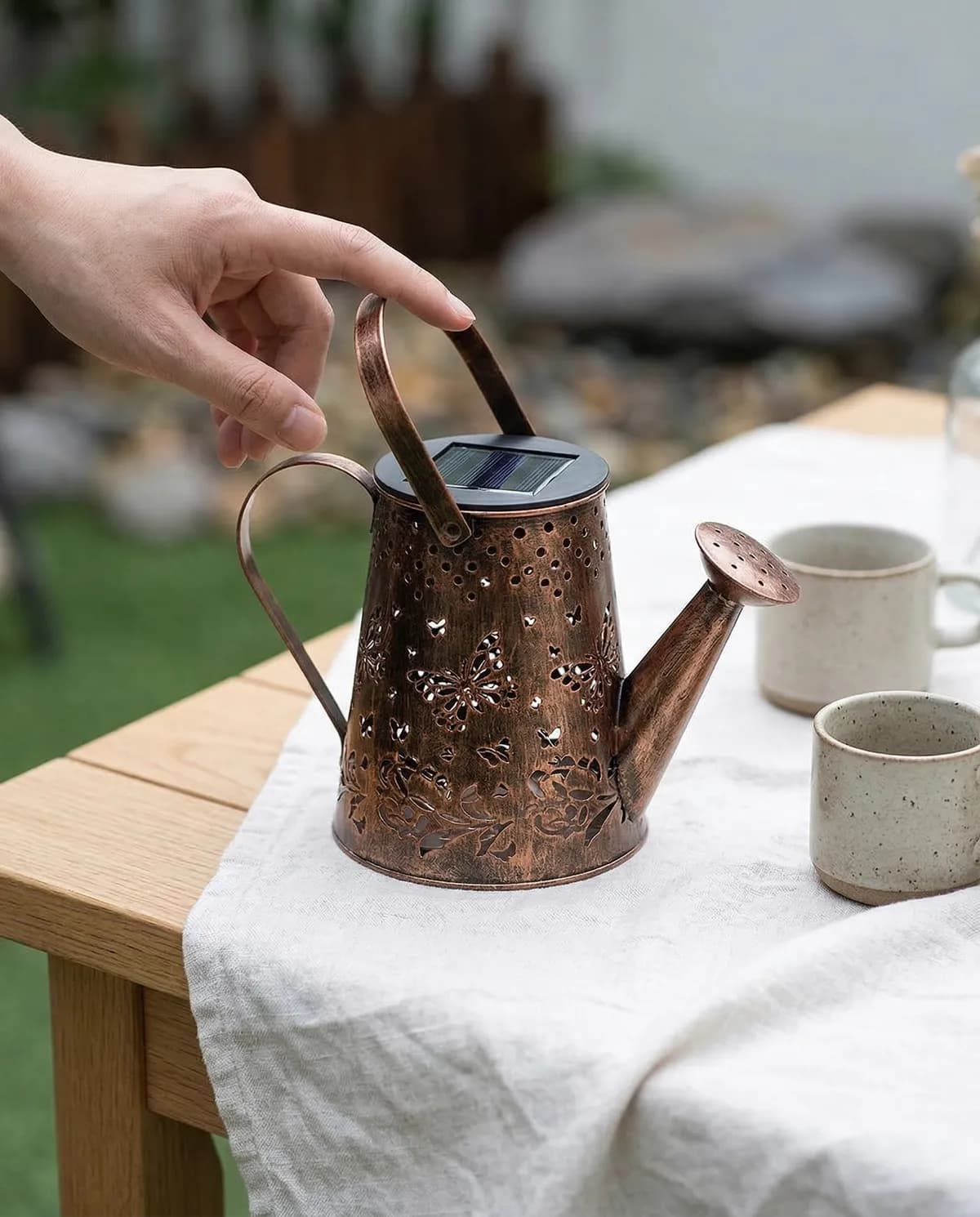 Mise en situation Ondée Solaire — ambiance terrasse